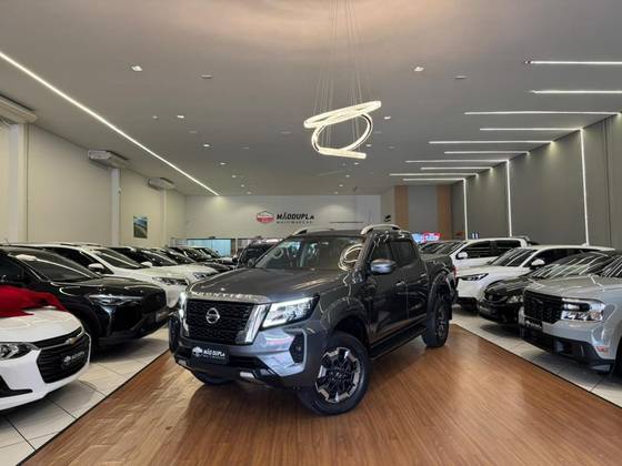 NISSAN FRONTIER 2.3 16V TURBO DIESEL XE CD 4X4 AUTOMÁTICO